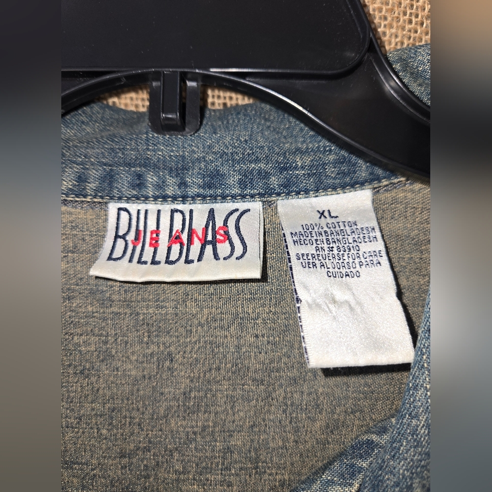 Women's Bill Blass Blue Denim Jacket Rhinestone Cross Y2k Size XL - Picture 8 of 12